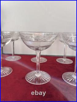8 Coupes A Champagne En Cristal Taille Saint Louis Ou Baccarat 8 Coupes A Champagne En Cristal Taille Saint Louis Ou Baccarat