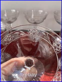 8 Coupes A Champagne En Cristal Taille Saint Louis Ou Baccarat 8 Coupes A Champagne En Cristal Taille Saint Louis Ou Baccarat