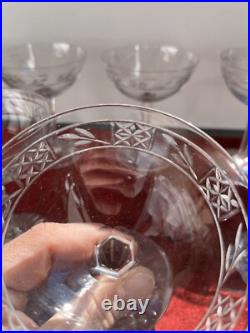 8 Coupes A Champagne En Cristal Taille Saint Louis Ou Baccarat 8 Coupes A Champagne En Cristal Taille Saint Louis Ou Baccarat