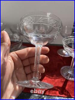 8 Coupes A Champagne En Cristal Taille Saint Louis Ou Baccarat 8 Coupes A Champagne En Cristal Taille Saint Louis Ou Baccarat