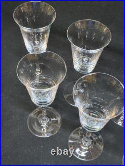 8 Verres A Pied En Cristal Fin A Porto ou liqueur Baccarat / Saint Louis