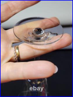 8 Verres A Pied En Cristal Fin A Porto ou liqueur Baccarat / Saint Louis