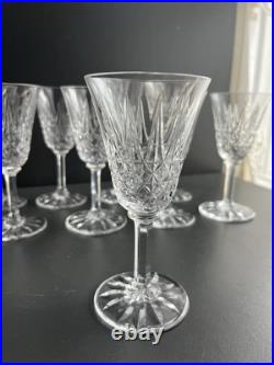 9 Verres A Vin En Cristal Taille Modelé Tarn St Louis Signe