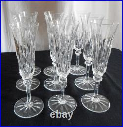 9 flutes à champagne en cristal St Louis signé modèle Provence H 20,5 cm