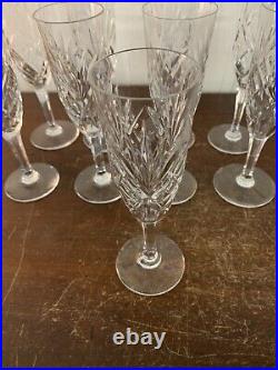 9 flûtes à champagne modèle taillé en cristal de Saint Louis prix à la pièce