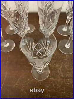 9 flûtes à champagne modèle taillé en cristal de Saint Louis prix à la pièce