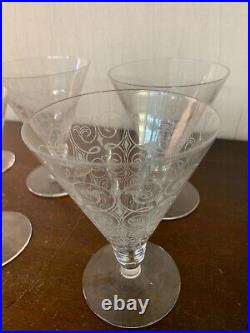 9 verres à eau à volutes modèle Lisieux en cristal Saint Louis (prix à la pièce)