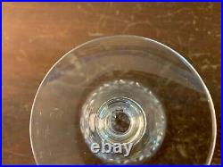 9 verres à eau modèle pointe diamant en cristal de Saint Louis (prix à la pièce)