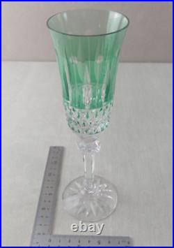 Ancien verre / flûte champagne, cristal vert, style Tommy de Saint Louis