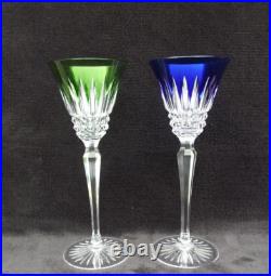 Baccarat Saint Louis 2 grands verres à vin Couleur bleue et vert à pied cristal Baccarat Saint Louis 2 grands verres à vin Couleur bleue et vert à pied cristal