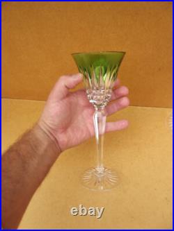 Baccarat Saint Louis 2 grands verres à vin Couleur bleue et vert à pied cristal Baccarat Saint Louis 2 grands verres à vin Couleur bleue et vert à pied cristal