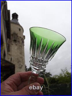 Baccarat Saint Louis 2 grands verres à vin Couleur bleue et vert à pied cristal Baccarat Saint Louis 2 grands verres à vin Couleur bleue et vert à pied cristal