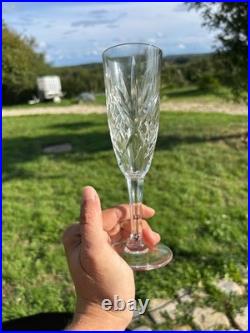 Belle Serie De 6 Flutes A Champagne En Cristal De Saint Louis Modele Chantilly