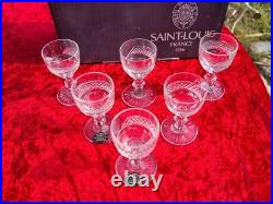 Belle Serie De 6 Verres A Liqueur En Cristal De Saint Louis Modele Trianon Belle Serie De 6 Verres A Liqueur En Cristal De Saint Louis Modele Trianon