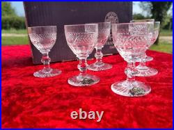Belle Serie De 6 Verres A Liqueur En Cristal De Saint Louis Modele Trianon Belle Serie De 6 Verres A Liqueur En Cristal De Saint Louis Modele Trianon