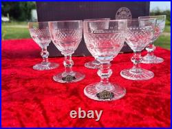 Belle Serie De 6 Verres A Liqueur En Cristal De Saint Louis Modele Trianon Belle Serie De 6 Verres A Liqueur En Cristal De Saint Louis Modele Trianon