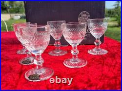 Belle Serie De 6 Verres A Liqueur En Cristal De Saint Louis Modele Trianon Belle Serie De 6 Verres A Liqueur En Cristal De Saint Louis Modele Trianon