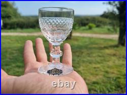 Belle Serie De 6 Verres A Liqueur En Cristal De Saint Louis Modele Trianon Belle Serie De 6 Verres A Liqueur En Cristal De Saint Louis Modele Trianon
