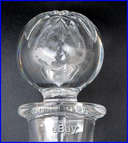 Belle carafe en cristal de Saint Louis signé