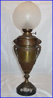 Belle lampe à pétrole KOSMOS BRENNER Globe cristal St Louis signé / 1900 XIX