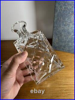 CARAFE A WHISKY EN CRISTAL DE SAINT LOUIS DLG BACCARAT. Très Beau Modèle