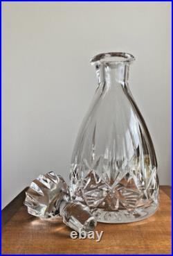 Carafe à liqueur en cristal Saint-Louis Élégance intemporelle du savoir-faire Carafe à liqueur en cristal Saint-Louis Élégance intemporelle du savoir-faire
