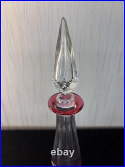 Carafe à vin modèle Tommy overlay rouge cristal de Saint Louis Carafe à vin modèle Tommy overlay rouge cristal de Saint Louis