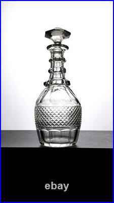 Carafe ancienne en cristal Saint-Louis Modèle Trianon (avant 1936) Carafe ancienne en cristal Saint-Louis Modèle Trianon (avant 1936)