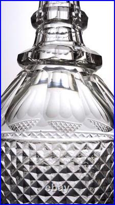 Carafe ancienne en cristal Saint-Louis Modèle Trianon (avant 1936) Carafe ancienne en cristal Saint-Louis Modèle Trianon (avant 1936)
