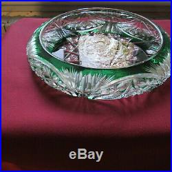 Coupe centre de table en cristal de saint louis modèle richement taillé