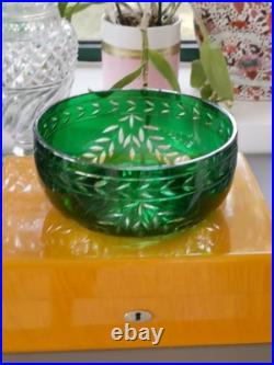 Cristal Saint-Louis France Art Déco grande coupe verte cristal en parfait état