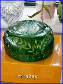 Cristal Saint-Louis France Art Déco grande coupe verte cristal en parfait état