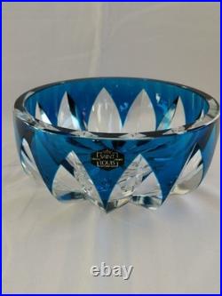 Cristal Saint-Louis France très grande coupe bleu en cristal en parfait état Cristal Saint-Louis France très grande coupe bleu en cristal en parfait état