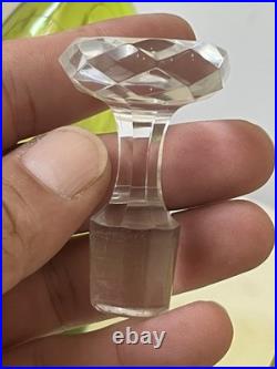 Deux Carafe A Liqueur En Cristal Gravé Saint Louis