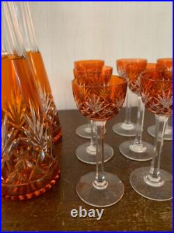 Ensemble de 11 verres et 2 carafons en cristal de Saint Louis (prix du lot)