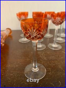 Ensemble de 11 verres et 2 carafons en cristal de Saint Louis (prix du lot)
