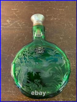 Flasque gravée verte en cristal de Saint Louis modèle3
