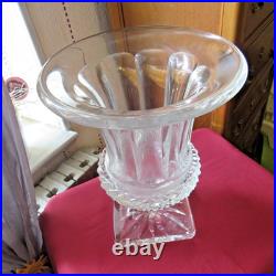Grand vase en cristal de saint louis modèle Versailles Médicis signé H 32 CM