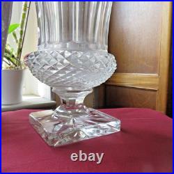 Grand vase en cristal de saint louis modèle Versailles Médicis signé H 32 CM