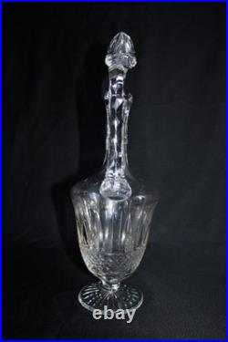Grande carafe aiguière en cristal de Saint Louis, modèle Tommy, hauteur 37.5 cm