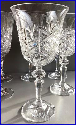 Lot de 6 Verres à eau en Cristal Taillé Saint Louis, Baccarat Haut 18,3 cm Lot de 6 Verres à eau en Cristal Taillé Saint Louis, Baccarat Haut 18,3 cm