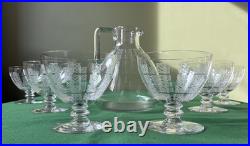 Lot de 6 verres à eau + pichet gravé en cristal Baccarat Saint Louis Lot de 6 verres à eau + pichet gravé en cristal Baccarat Saint Louis
