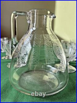 Lot de 6 verres à eau + pichet gravé en cristal Baccarat Saint Louis Lot de 6 verres à eau + pichet gravé en cristal Baccarat Saint Louis