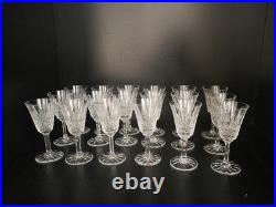 Lot de 6 verres à vin blanc cristal taillé Saint ST Louis modèle Tarn 14 cm Lot de 6 verres à vin blanc cristal taillé Saint ST Louis modèle Tarn 14 cm