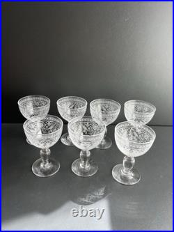 Lot de 7 Verres à Liqueur En Cristal Gravé Baccarat St Louis
