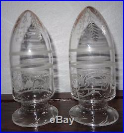 Paire de vases à accrocher en cristal gravé baccarat ou St Louis XIXe