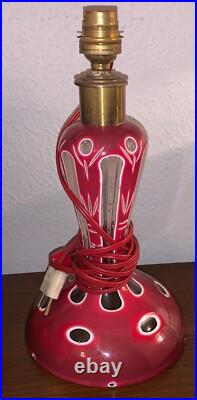 Pied de lampe en cristal overlay blanc rouge Baccarat Vierzon St Louis