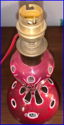 Pied de lampe en cristal overlay blanc rouge Baccarat Vierzon St Louis