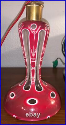 Pied de lampe en cristal overlay blanc rouge Baccarat Vierzon St Louis