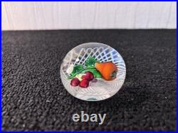 Presse papier 3 cerises en cristal de Saint Louis